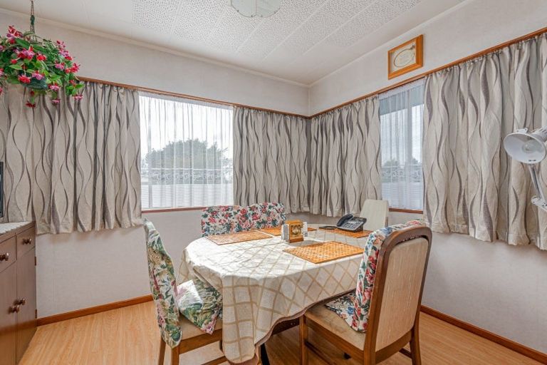 Photo of property in 12 Tararua Street, Pahiatua, 4910