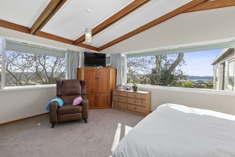 Photo of property in 100 Schnapper Rock Road, Schnapper Rock, Auckland, 0632