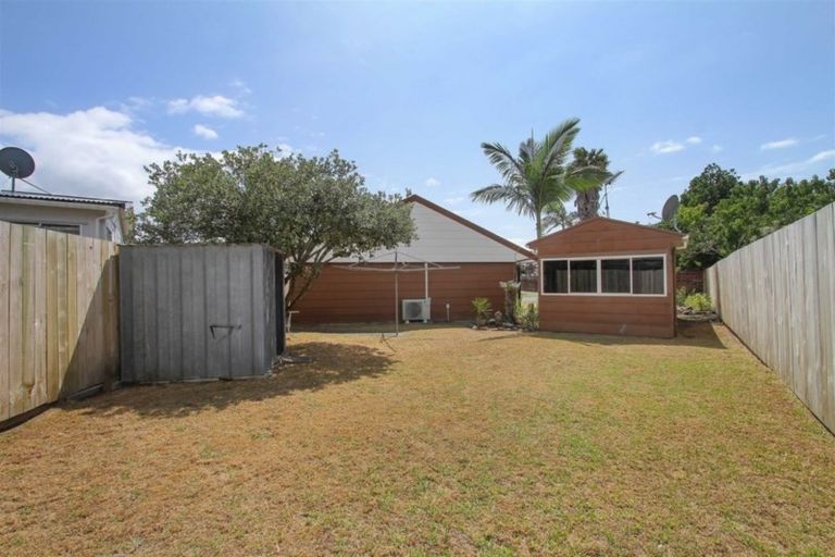 Photo of property in 4/4 Beach Road, Orewa, 0931