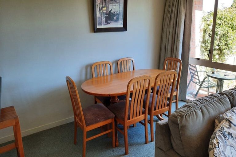 Photo of property in 2/98 Domain Terrace, Spreydon, Christchurch, 8024