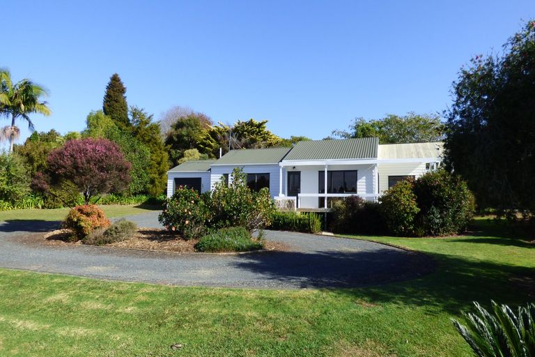 Photo of property in 96 Kemp Road, Kerikeri, 0230