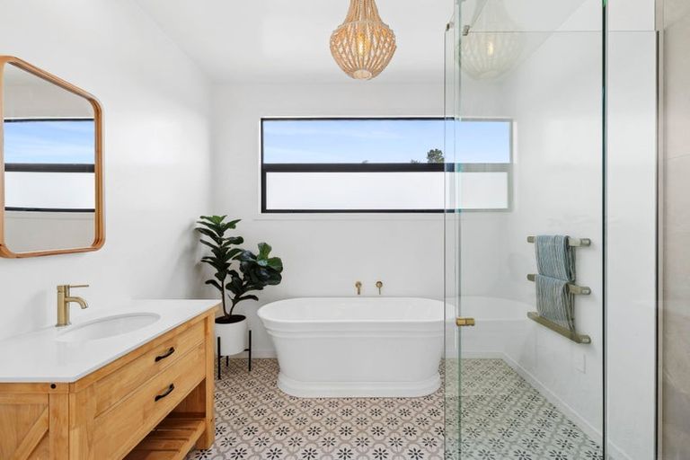 Photo of property in 11 Shirtcliff Lane, Redwood Valley, Richmond, 7081