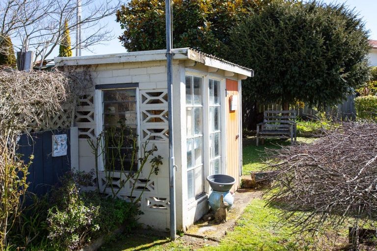 Photo of property in 34 Queen Street, Dannevirke, 4930