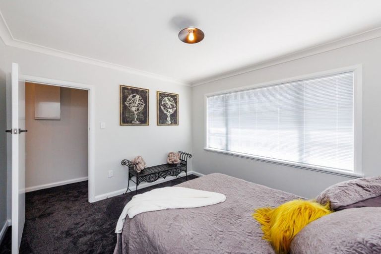 Photo of property in 6 Stirling Crescent, Hokowhitu, Palmerston North, 4410