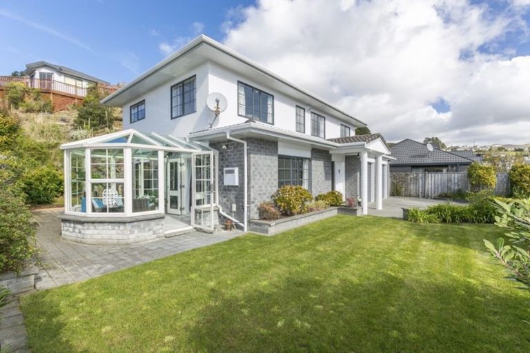 Photo of property in 5 Furlong Crescent, Churton Park, Wellington, 6037