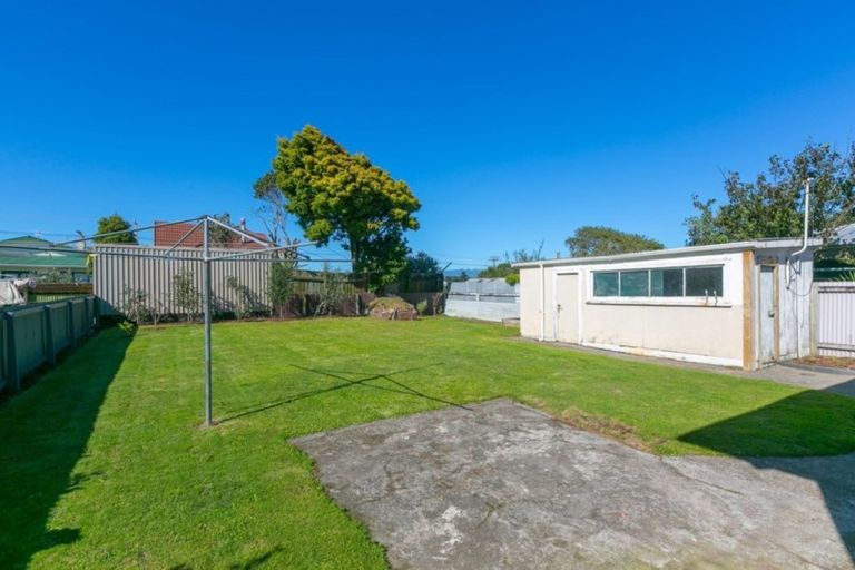 Photo of property in 6 Princes Street, Fitzroy, New Plymouth, 4312