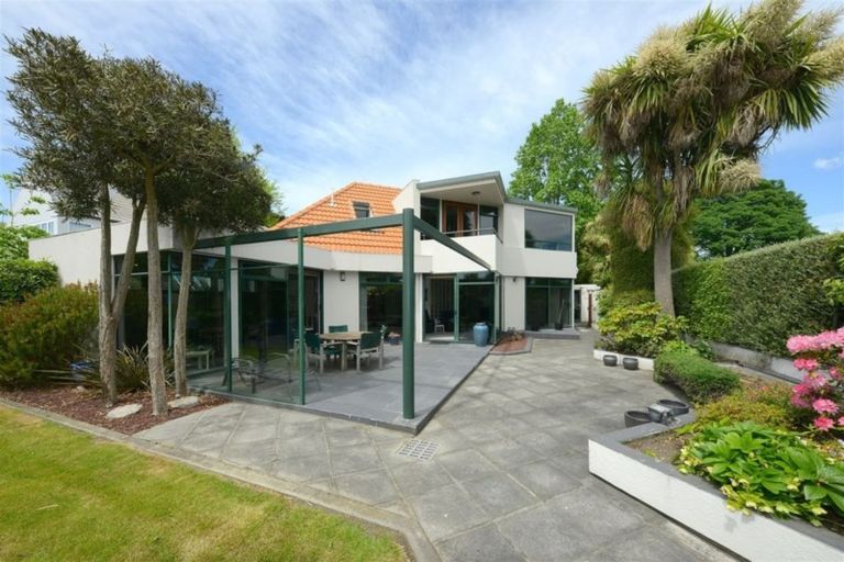 Photo of property in 3/19 Waiwetu Street, Fendalton, Christchurch, 8052