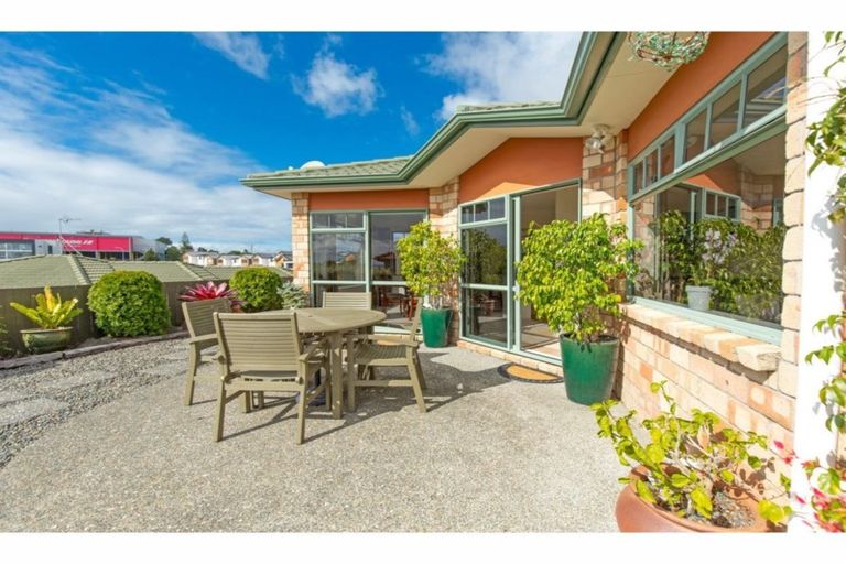 Photo of property in 87a Elan Place, Stanmore Bay, Whangaparaoa, 0932