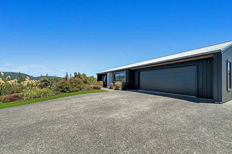 Photo of property in 46 Lacebark Drive, Kinloch, Taupo, 3377