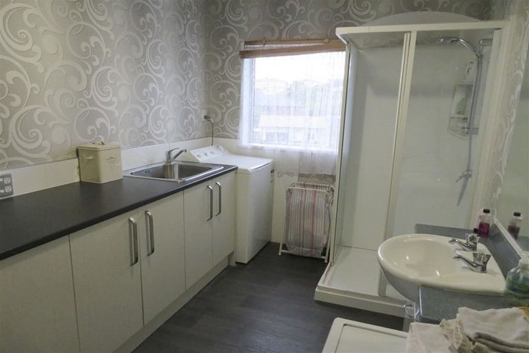 Photo of property in 4 Aotea Crescent, Gore, 9710