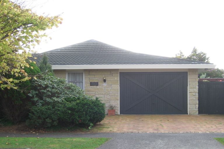 Photo of property in 30 Saint Columbans Grove, Boulcott, Lower Hutt, 5010