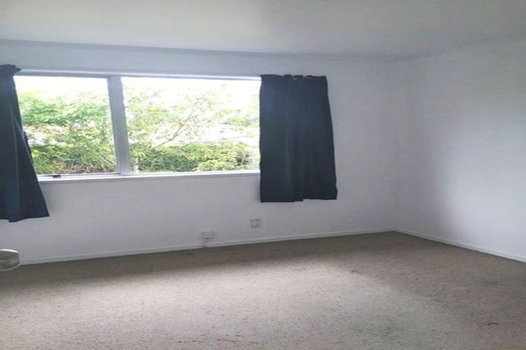 Photo of property in 402 Roscommon Road, Clendon Park, Auckland, 2103