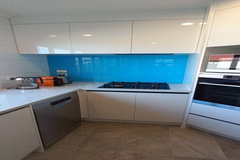 Photo of property in 4 Fernbrook Close, Burswood, Auckland, 2013
