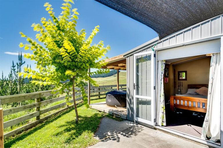 Photo of property in 420 Hedgeley Road, Eskdale, Napier, 4182