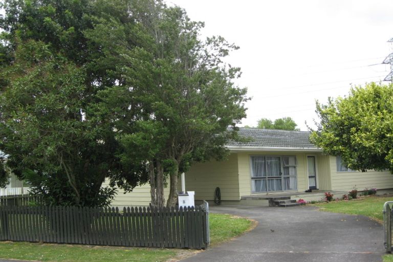 Photo of property in 5 Verner Place, Conifer Grove, Takanini, 2112