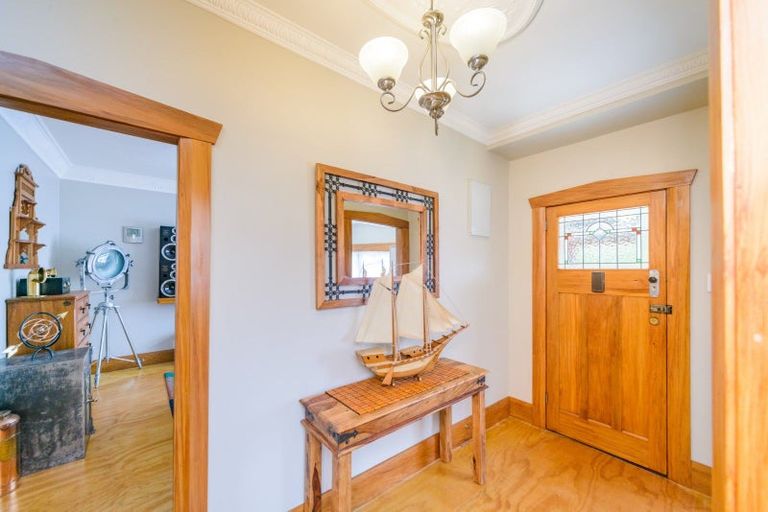 Photo of property in 438 Tremaine Avenue, Takaro, Palmerston North, 4410