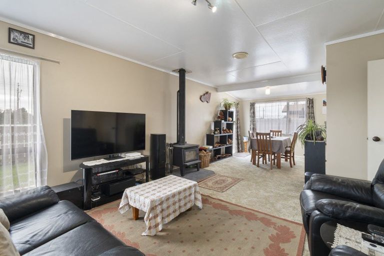 Photo of property in 21 Railway Road, Bunnythorpe, Palmerston North, 4478