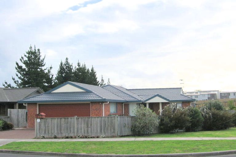 Photo of property in 20 Woodbank Drive, Glen Eden, Auckland, 0602
