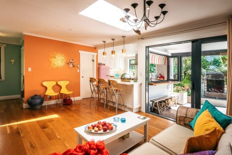 Photo of property in 40 Calais Terrace, Ostend, Waiheke Island, 1081