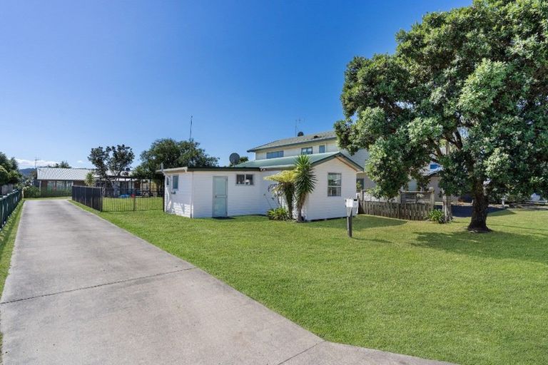 Photo of property in 211a The Square, Whangamata, 3620