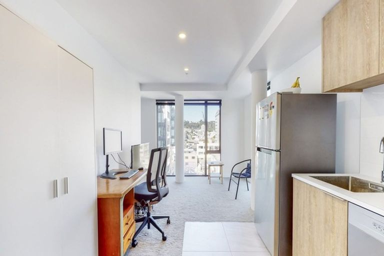 Photo of property in Pinnacle Apartments, W806/160 Victoria Street, Te Aro, Wellington, 6011
