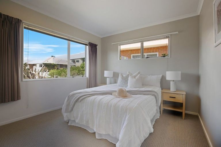 Photo of property in 5 Kawaroa Close, New Plymouth, 4310