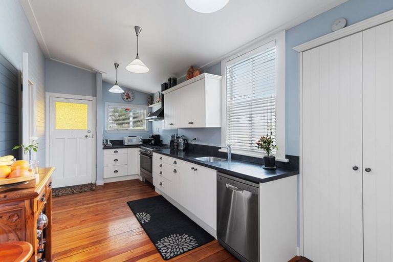 Photo of property in 14 Terminus Street, Te Aroha, 3320