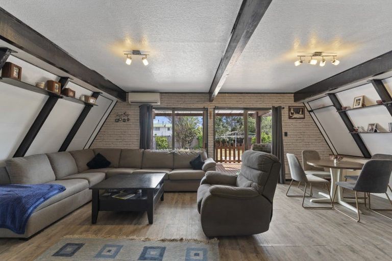 Photo of property in 6 Carkeek Street, Seddon, 7210