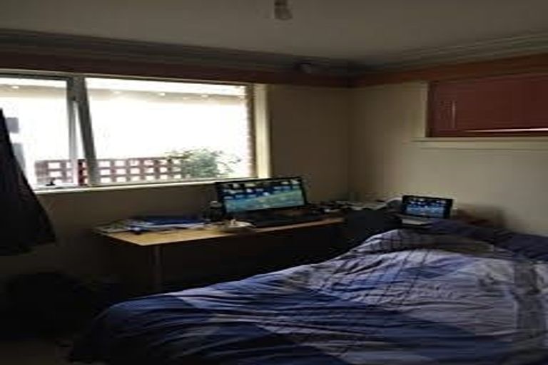 Photo of property in 56 Howe Street, North Dunedin, Dunedin, 9016