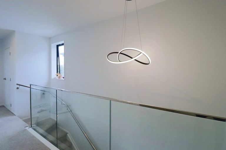 Photo of property in 127b Oreil Avenue, West Harbour, Auckland, 0618