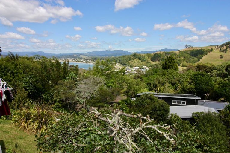 Photo of property in 6 Pohutukawa Grove, Whitianga, 3510
