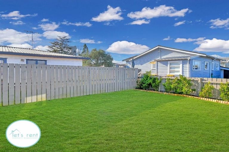 Photo of property in 2/56 Jellicoe Road, Manurewa, Auckland, 2102