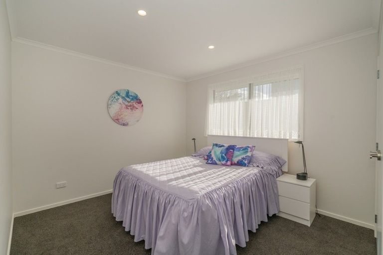 Photo of property in 2 Debenham Drive, Whitianga, 3510