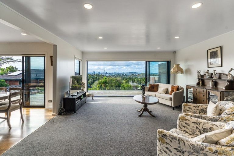 Photo of property in 24a Balmain Road, Chatswood, Auckland, 0626