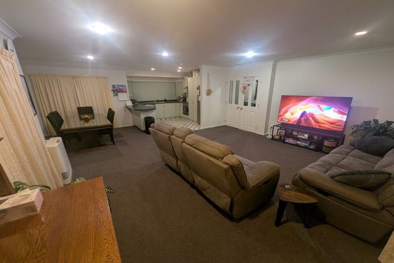 Photo of property in 68 Leighton Avenue, Waiwhetu, Lower Hutt, 5010