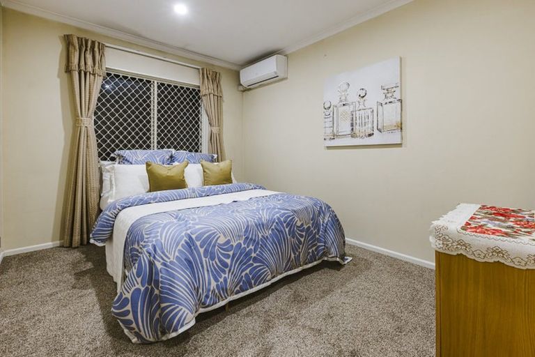 Photo of property in 12 Janway Avenue, Flat Bush, Auckland, 2016