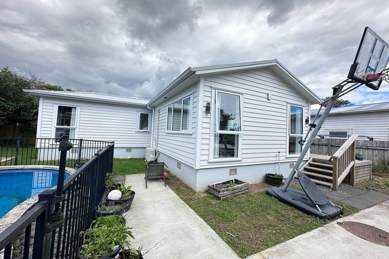 Photo of property in 7 Kings Road, Mount Roskill, Auckland, 1041