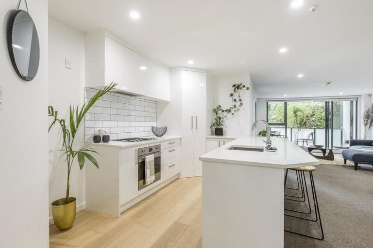Photo of property in The Mews, 10/8 Basque Road, Eden Terrace, Auckland, 1021