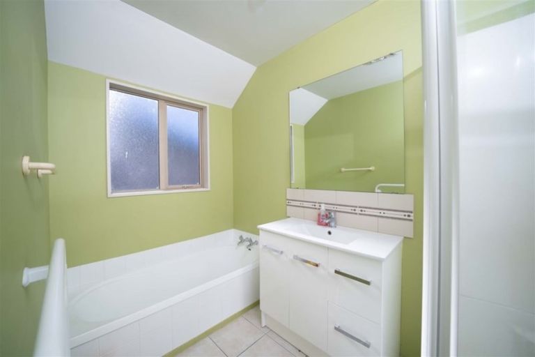 Photo of property in 80c Brockworth Place, Riccarton, Christchurch, 8011