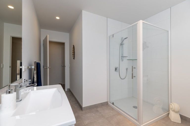 Photo of property in 14 Fiesta Grove, Raumati Beach, Paraparaumu, 5032