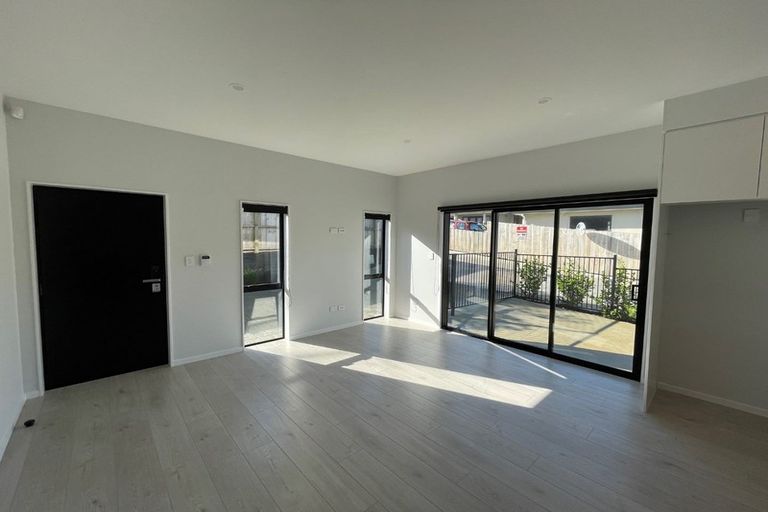 Photo of property in 55c Simpson Road, Ranui, Auckland, 0612