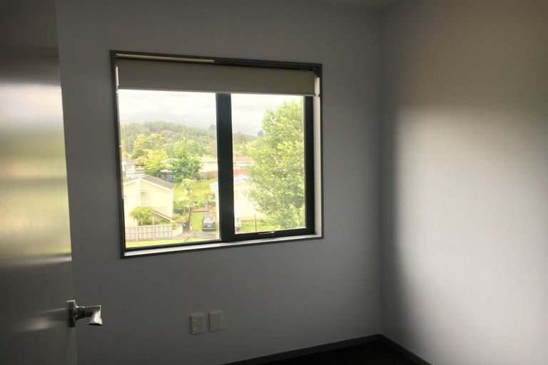 Photo of property in 34b Speargrass Grove, Timberlea, Upper Hutt, 5018