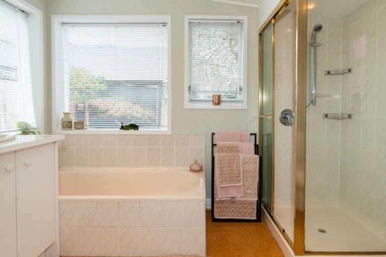 Photo of property in 8 Saint Mary Street, Thorndon, Wellington, 6011