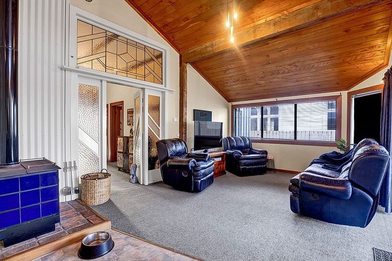 Photo of property in 70 Victoria Street, Hawera, 4610