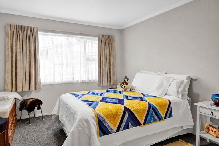 Photo of property in 11 Grey Street, Hawera, 4610