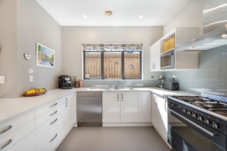 Photo of property in 26 Mauldeth Terrace, Churton Park, Wellington, 6037