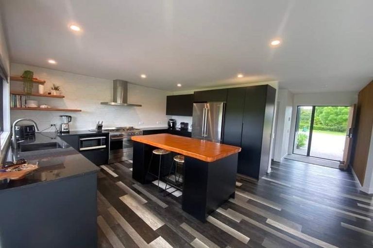 Photo of property in 24 Ivy Lane, Ohau, Levin, 5570