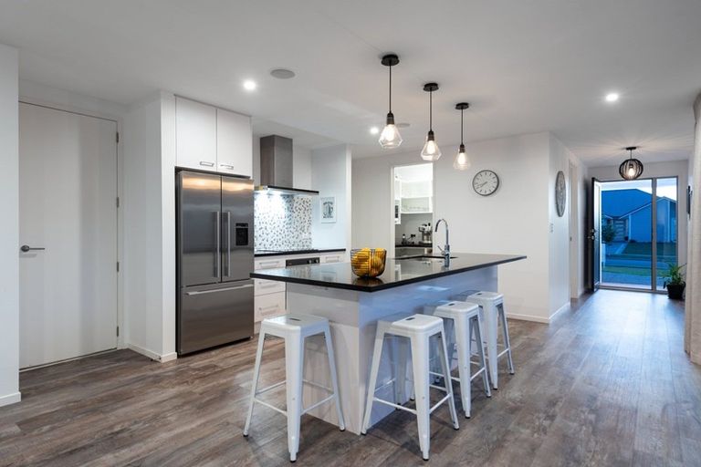 Photo of property in 138 Puhirake Crescent, Pyes Pa, Tauranga, 3112