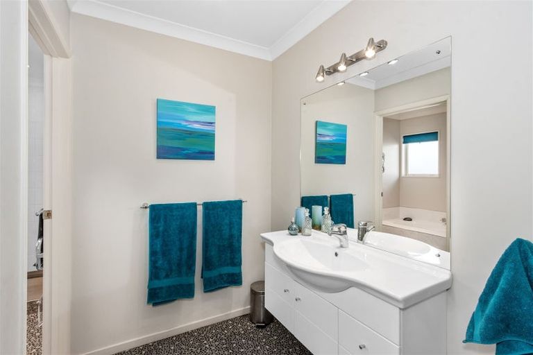 Photo of property in 53 Country Palms Drive, Halswell, Christchurch, 8025