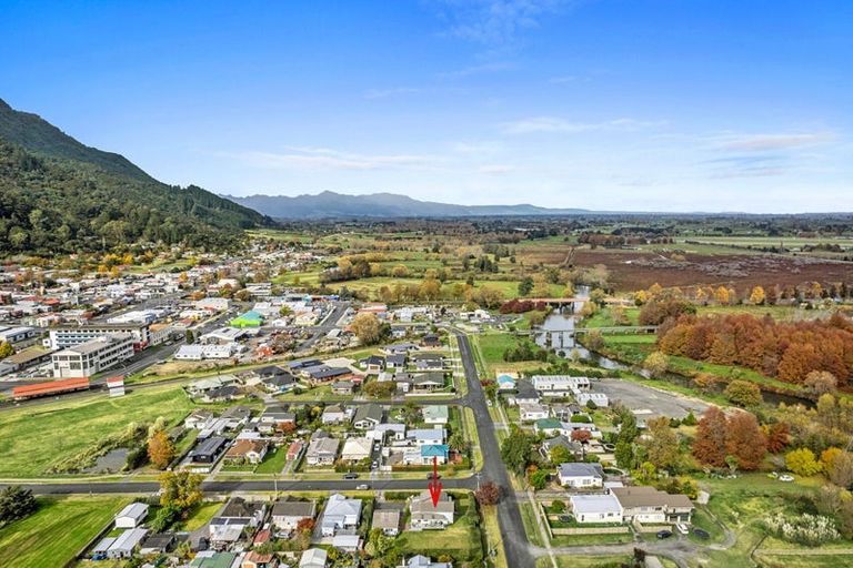 Photo of property in 14 Terminus Street, Te Aroha, 3320